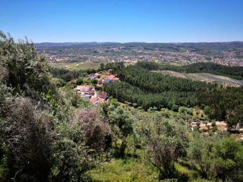 Unique land opportunity for construction - in the castles of Ourem - Fatima
