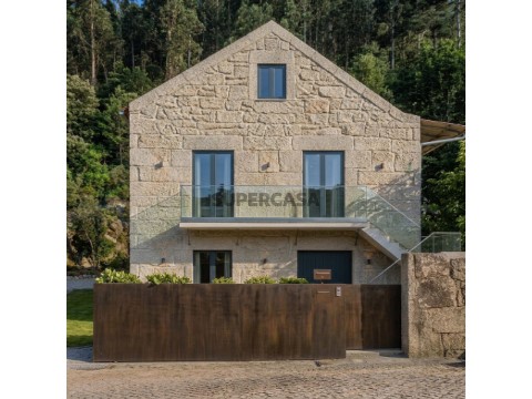Fachada [1786729953-1]