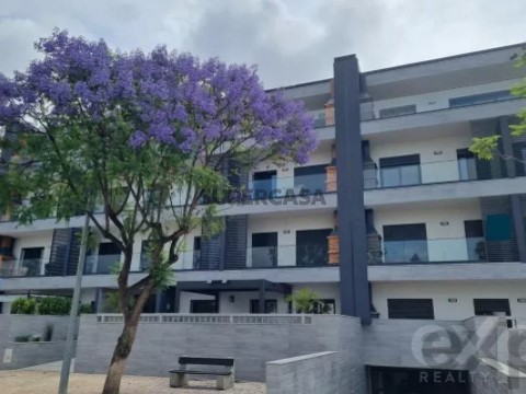 Apartamento T3 em Montenegro, Faro