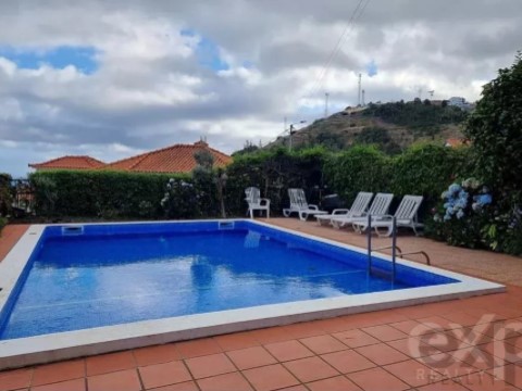 Villa T3 em Caniço, Santa Cruz