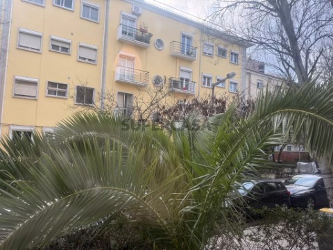 Apartamento T4 em Alvalade, Lisboa