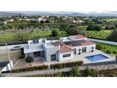 Moradia T4 em Conceição, Faro