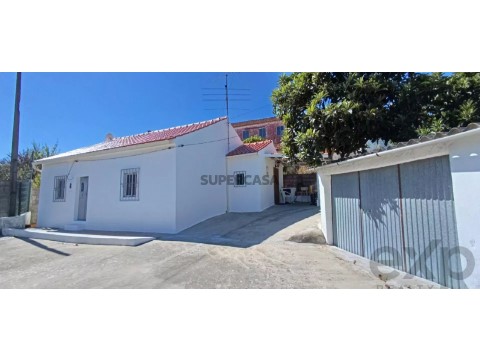 Moradia T2 em Madalena e Beselga, Tomar