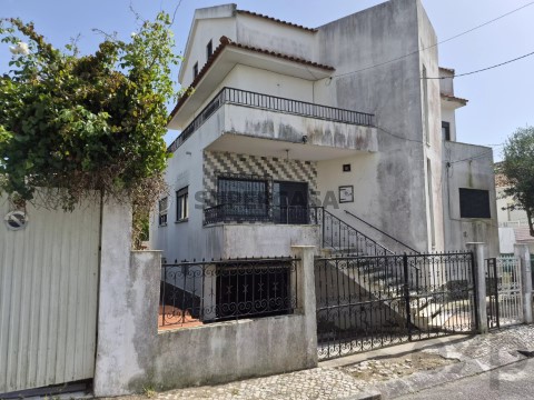 Moradia T6 na Marinha Grande, Marinha Grande