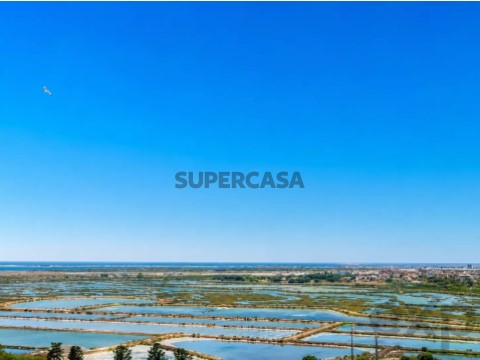 Apartamento T3 em Faro (Sé e São Pedro), Faro