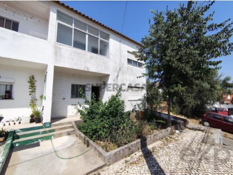 Maison 3 Chambres au Espírito Santo, Nossa Senhora da Graça e São Simão, Nisa