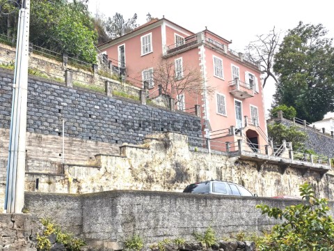 Moradia T4 em Monte, Funchal