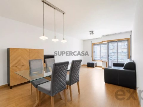 Apartamento T2 em Mafamude, Vila Nova de Gaia