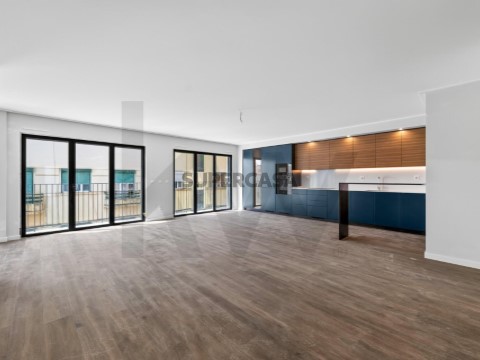 Apartamento T3 em Alcântara, Lisboa