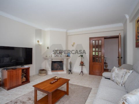 Apartamento T2 em Queluz, Sintra