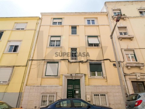 Apartamento T2 em Areeiro, Lisboa