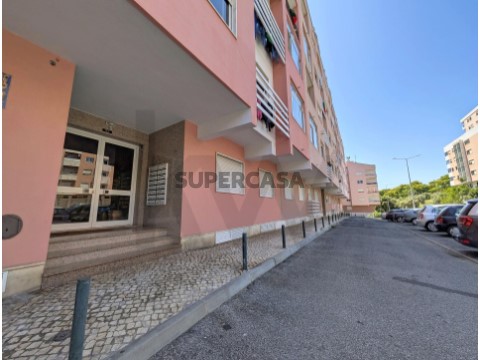 Appartement 2 Chambres au Cacém e São Marcos, Sintra