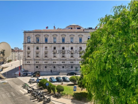 Apartamento T1 em Misericórdia, Lisboa