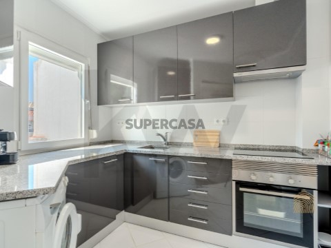 Apartamento T2 em Algés, Linda-a-Velha e Cruz Quebrada-Dafundo, Oeiras