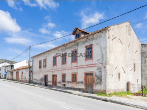 Prédio em São Miguel de Poiares, Vila Nova de Poiares