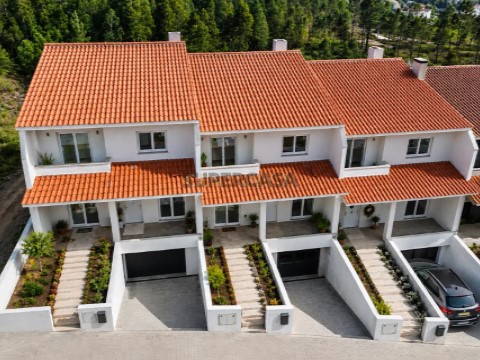 Casa 4 habitaciones en Miranda do Corvo, Miranda do Corvo