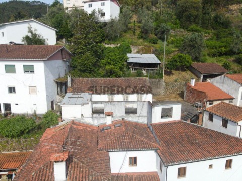 Moradia T3 em Semide e Rio Vide, Miranda do Corvo