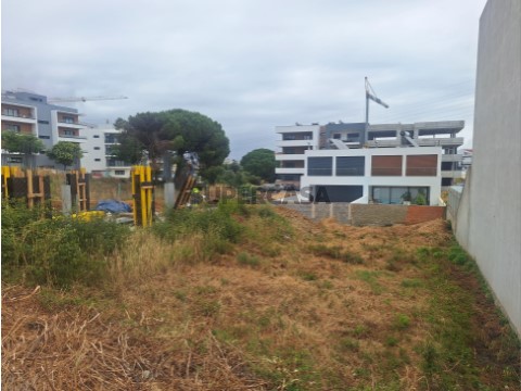 Lote com projeto aprovado Quinta da Amizade Setúbal