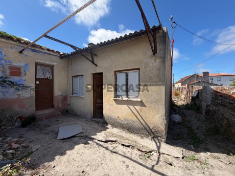 Moradia para remodelar - Picassinos - Exterior