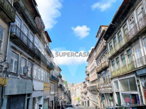 建筑 在 Cedofeita, Santo Ildefonso, Sé, Miragaia, São Nicolau e Vitória, Porto