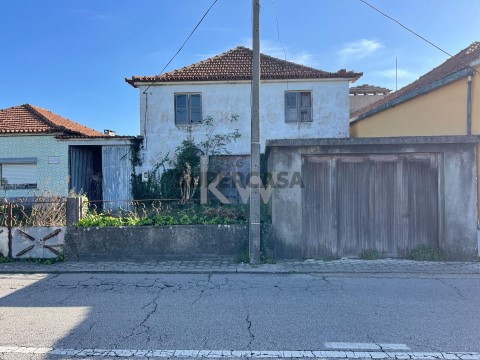 Moradia T3 em Requeixo, Nossa Senhora de Fátima e Nariz, Aveiro