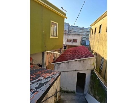 Gebouw Op Mafamude, Vila Nova de Gaia