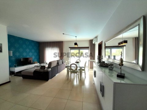 sala de estar e de jantar