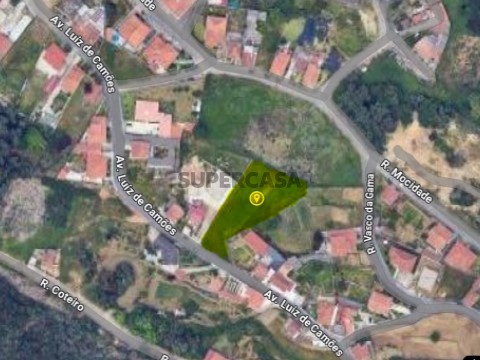 Terrain Urbain au Avenida Luís de Camões, Nogueira da Regedoura