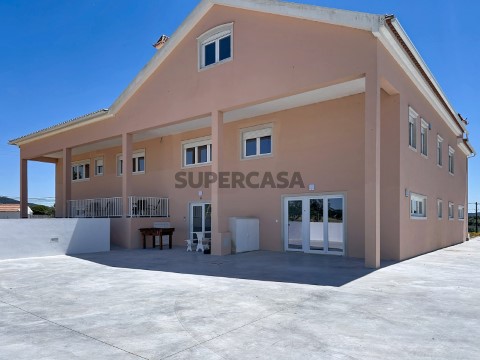 Apartamento T2 em Turcifal, Torres Vedras