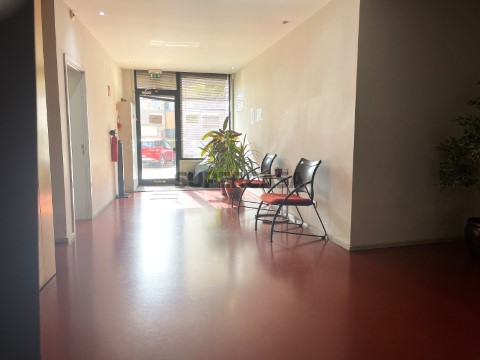 Arrendamento escritórios- salas -Porto