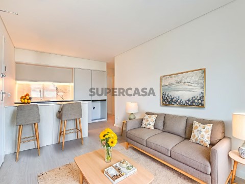 Apartamento T1+1 com Jardim - Porto - Junto à Rua de Cedofeita