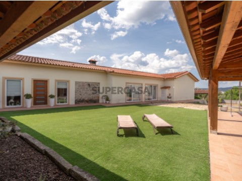 Moradia Térrea T3, com jardim em Poiares - Coimbra