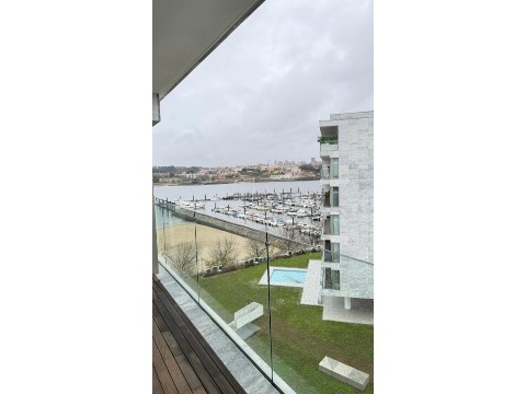 Apartamento T2 na Avenida Afonso de Albuquerque, Canidelo