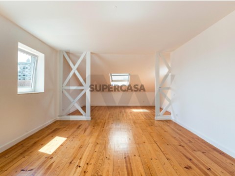 Apartamento T2 em Estrela, Lisboa