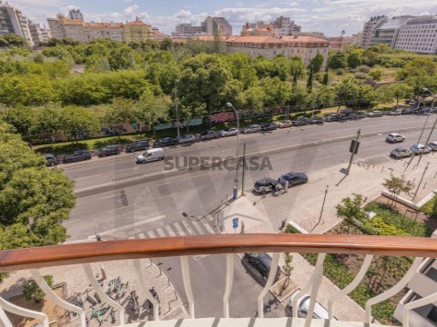 Apartamento T2 em Campolide, Lisboa