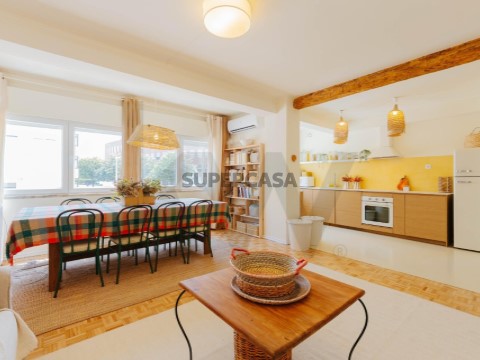 Apartamento T3 em Algés, Linda-a-Velha e Cruz Quebrada-Dafundo, Oeiras