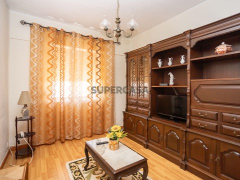 Apartamento T3 em União das Freguesias de Setúbal, Setúbal