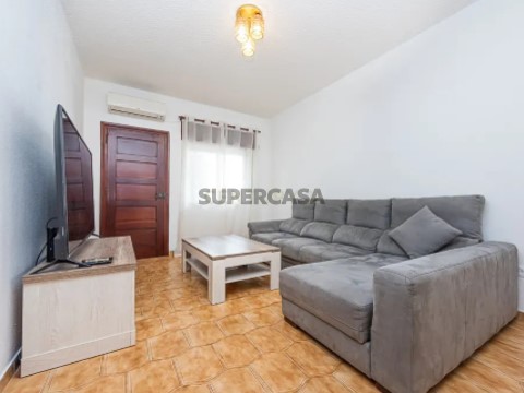 Apartamento T3 em São Sebastião, Setúbal