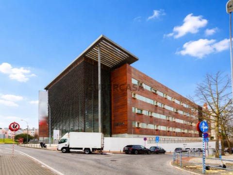 Büro auf Carnaxide e Queijas, Oeiras