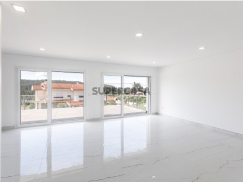 Moradia T5 Triplex em Antuzede e Vil de Matos, Coimbra