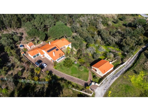 Moradia T4 em Bucelas, Loures