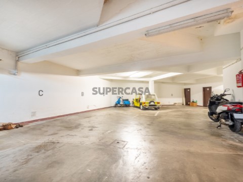 Moradia T4 Triplex em Alcântara, Lisboa