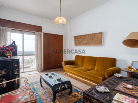 Apartamento T2 em Rio de Mouro, Sintra