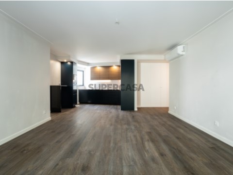 Apartamento T2 em Alcântara, Lisboa