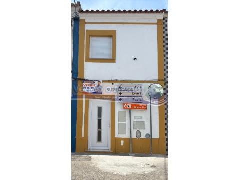 房子 1 卧室 在 Pavia, Mora