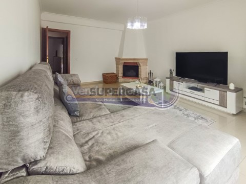 Apartamento T3 em Benavente (B660)