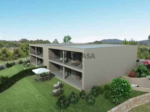 Apartamento T2 na Rua da Feiteira, Tamel (Santa Leocádia) e Vilar do Monte
