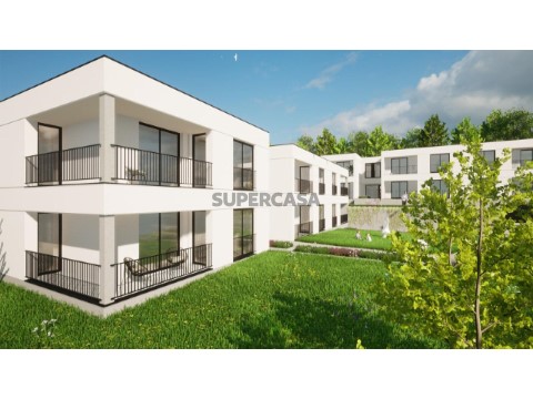 Apartamento T1+1 na Rua do Sobreiro, Vila Frescainha (São Pedro)
