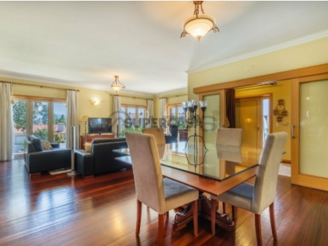 Haus 4 Zimmer auf Loureira, Vila Verde