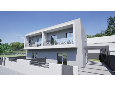 1- Moradia Geminada_T4_Fernão Ferro_Luis Soares_ Hall
